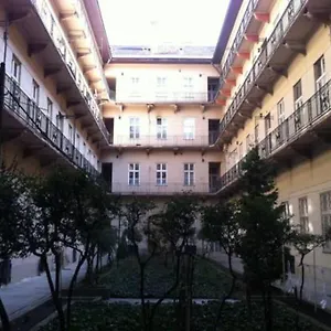  Apartamento Trendy Near Basilica With Ac Hungría